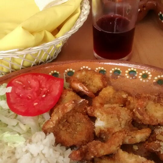 4/14/2014 tarihinde Karla Ilse O.ziyaretçi tarafından Restaurant El Maná'de çekilen fotoğraf