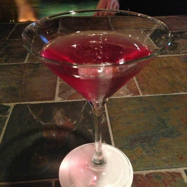 1/17/2013 tarihinde Lindsey M.ziyaretçi tarafından Ophelia&#39;s Wine and Tapas Bar'de çekilen fotoğraf