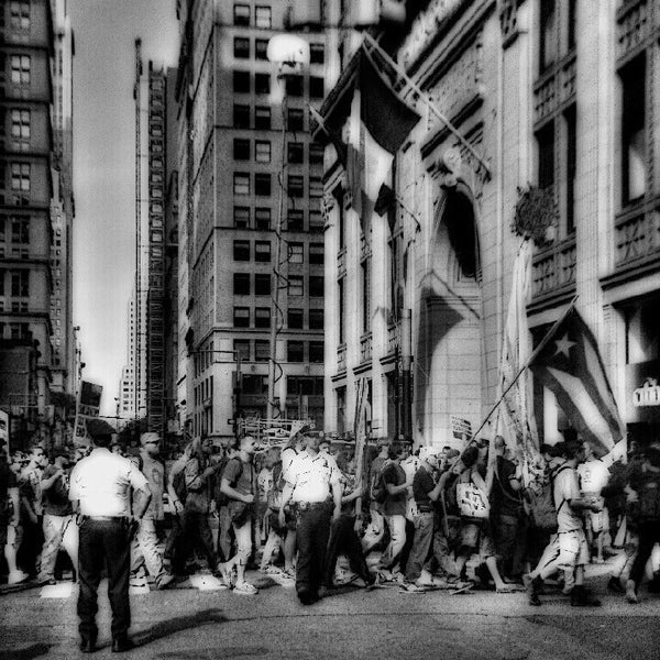 Снимок сделан в Occupy Wall Street пользователем Randy S. 9/17/2012