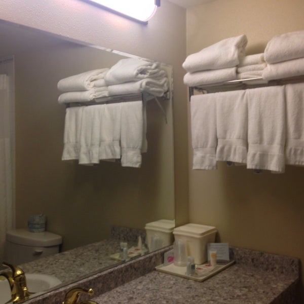 Photos At Comfort Inn Inn In Lethbridge