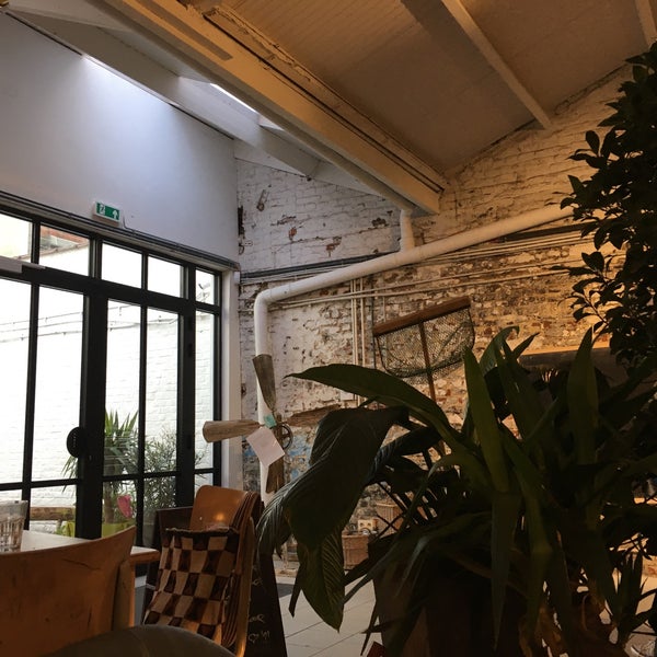 10/22/2016에 George K.님이 LuLu Home Interior &amp; Café에서 찍은 사진