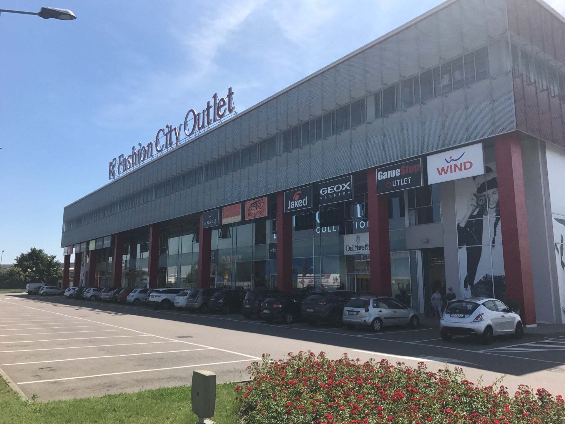 Fashion City Outlet Shopping Mall In San Giuliano Milanese