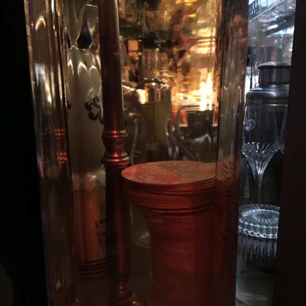 Photo taken at l&#39;escale restaurant bar by Annie C. on 4/12/2019