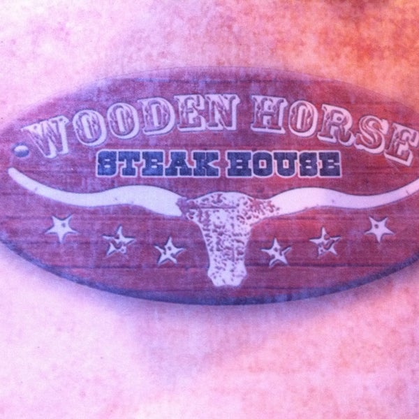 4/19/2013 tarihinde Lhet V.ziyaretçi tarafından Wooden Horse Steakhouse'de çekilen fotoğraf