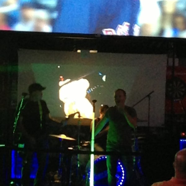 Photo taken at 1st and 10 Sports Bar &amp; Grill by Kevin on 9/7/2013