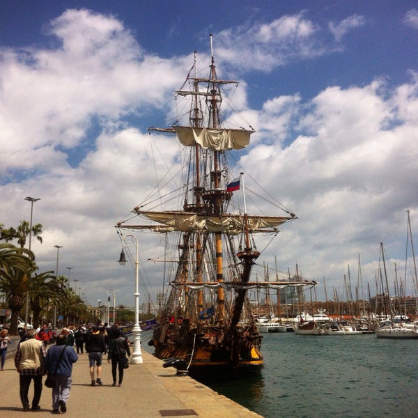 4/25/2016 tarihinde Doina A.ziyaretçi tarafından OneOcean Port Vell Barcelona'de çekilen fotoğraf