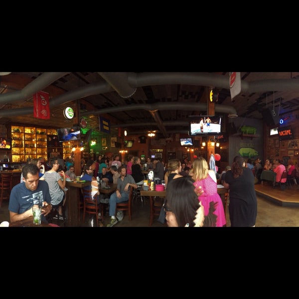 6/15/2016 tarihinde Jack W.ziyaretçi tarafından The Green Pig Pub'de çekilen fotoğraf