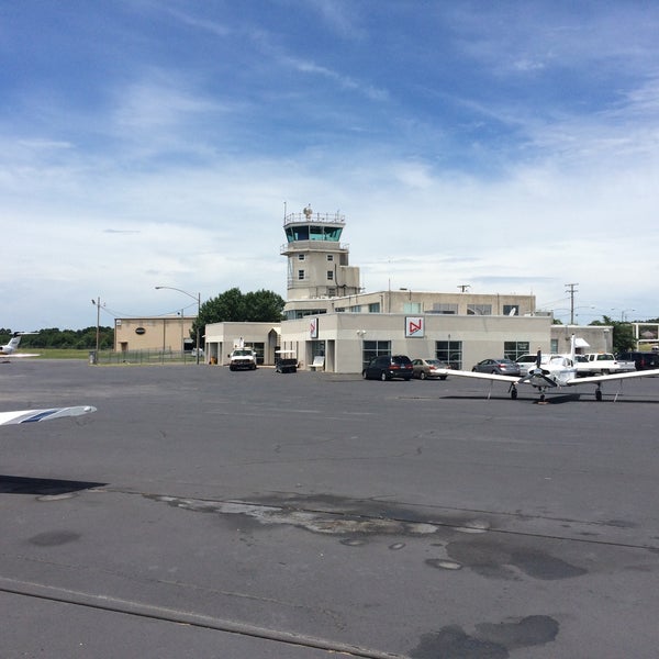 Hot Springs Memorial Airport (HOT) 525 Airport Rd