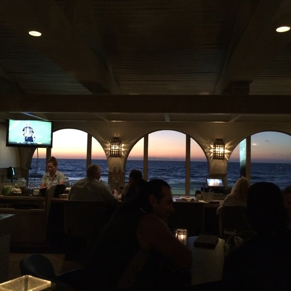 Photo taken at Shores Restaurant by Jade P. on 9/22/2014