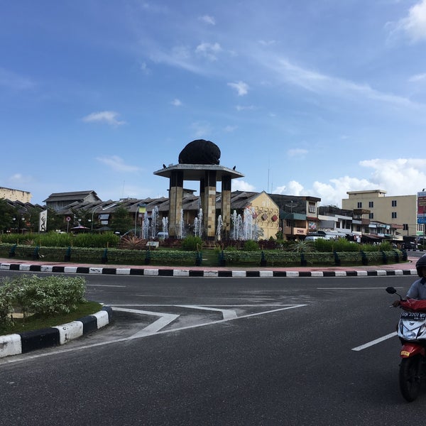 Tugu Batu Satam - Kabupaten Belitung, Kepulauan Bangka 