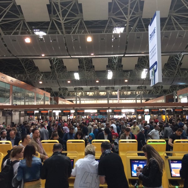 Photo taken at Istanbul Sabiha Gökçen International Airport (SAW) by Emre B. on 5/11/2017