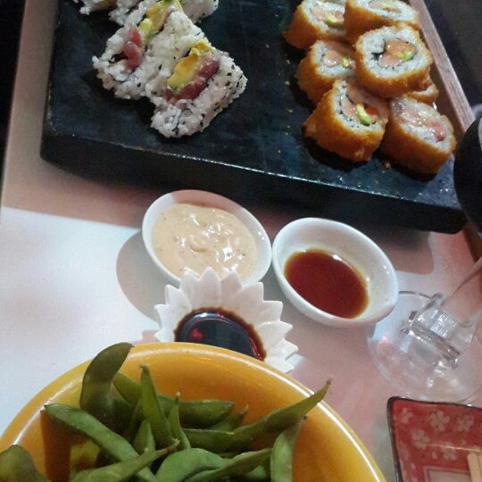 Photo taken at Tampopo - Sushi Bar by Pplk on 4/19/2015