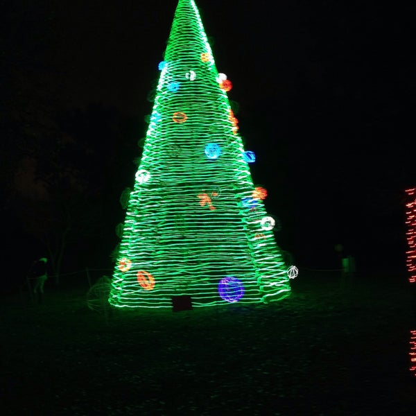 12/21/2014에 rhea s.님이 Lafreniere Park에서 찍은 사진