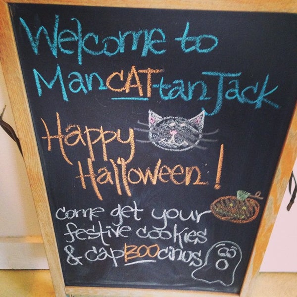 Photo taken at ManhattanJack by rhea s. on 10/31/2014