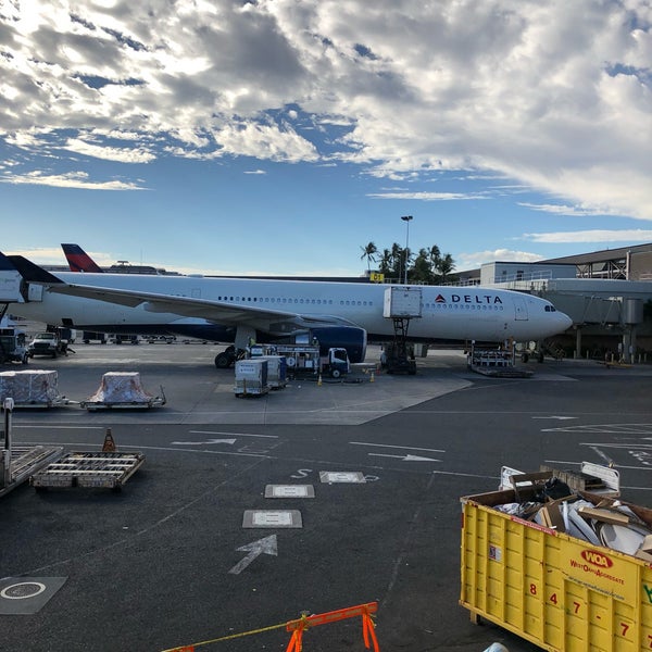 Photos at Uber/Lyft HNL Airport Pickup - Transportation Service in 