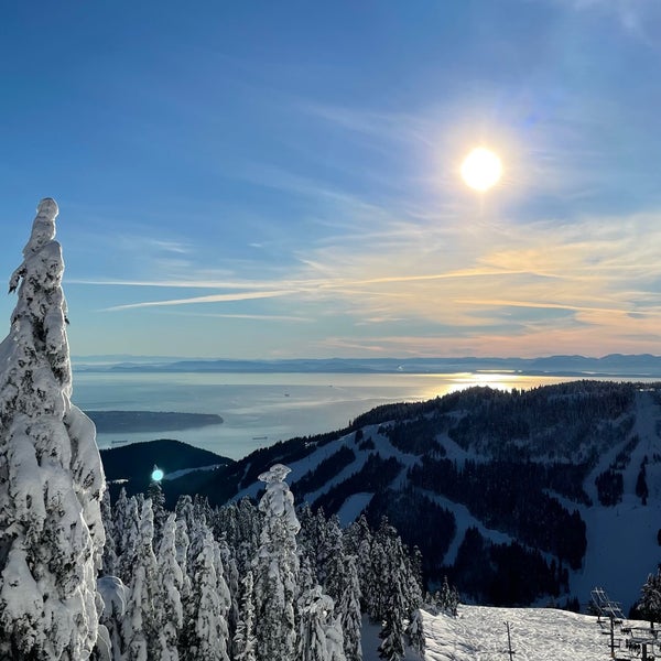 Photo taken at Cypress Mountain Ski Area by Igor S. on 1/10/2022