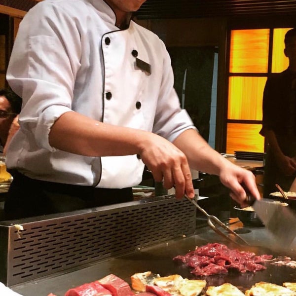 Das Foto wurde bei WAFU Japanese Dining Restaurant von Carla C. am 3/30/2017 aufgenommen