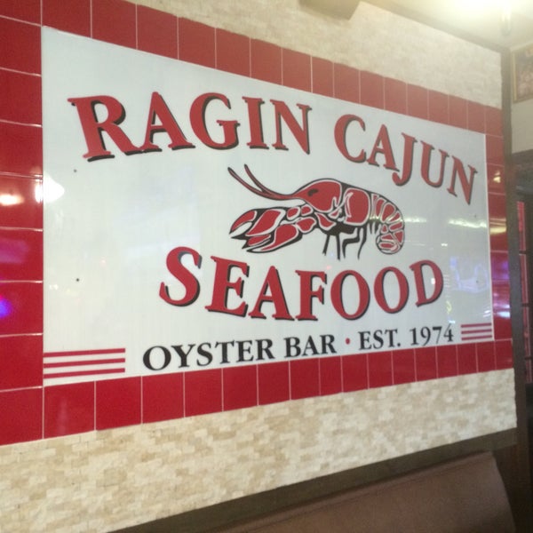 Photo taken at Ragin&#39; Cajun Restaurant by Michael M. M. on 12/10/2015