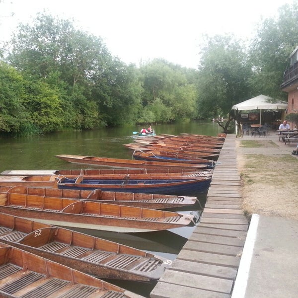 Photo taken at Cherwell Boathouse by David T. on 7/15/2013