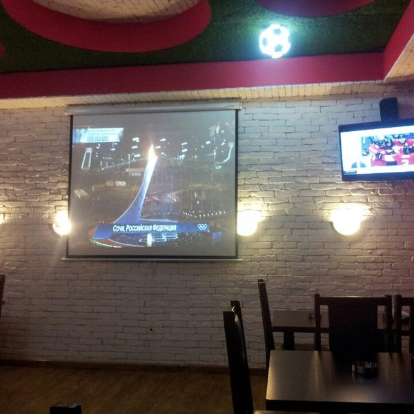 Photo taken at Hinchada Sport Bar by Yerevan State P. on 2/23/2014