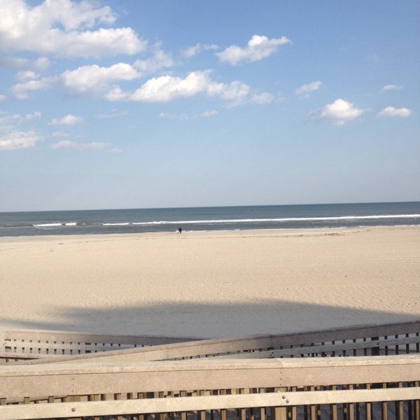 Kingston Ave Beach 1 tip from 14 visitors