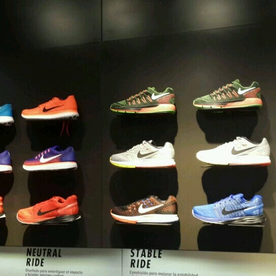 destilación Hacer Consciente Nike Store - Centro - Córdoba, Córdoba