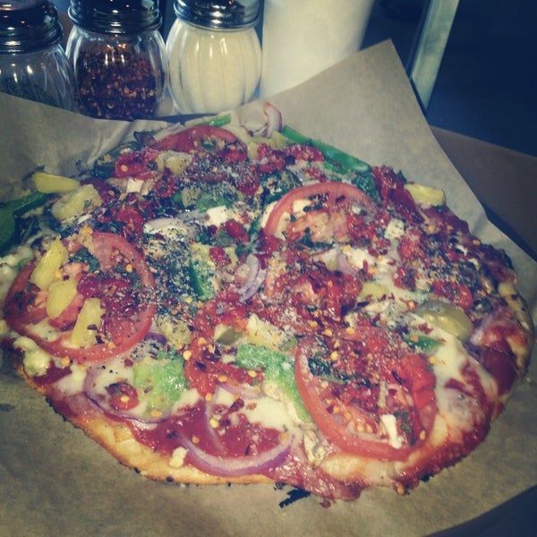 Photo taken at Pieology Pizzeria by SK M. on 10/11/2013