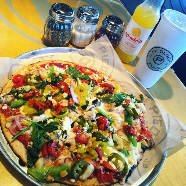 Photo taken at Pieology Pizzeria by SK M. on 10/1/2015