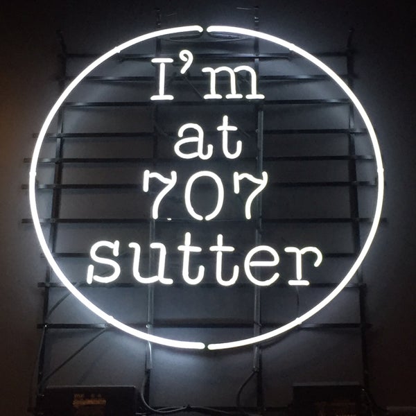 Foto tirada no(a) 707 Sutter por Andrew D. em 11/20/2019