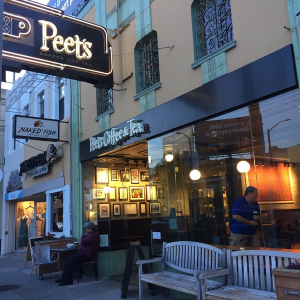 Photo taken at Peet&#39;s Coffee &amp; Tea by Andrew D. on 7/7/2019
