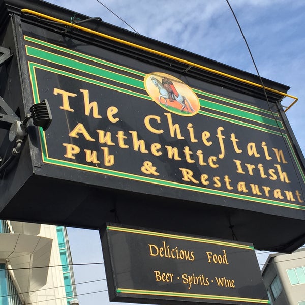 Foto tirada no(a) The Chieftain Irish Pub &amp; Restaurant por Andrew D. em 2/19/2019