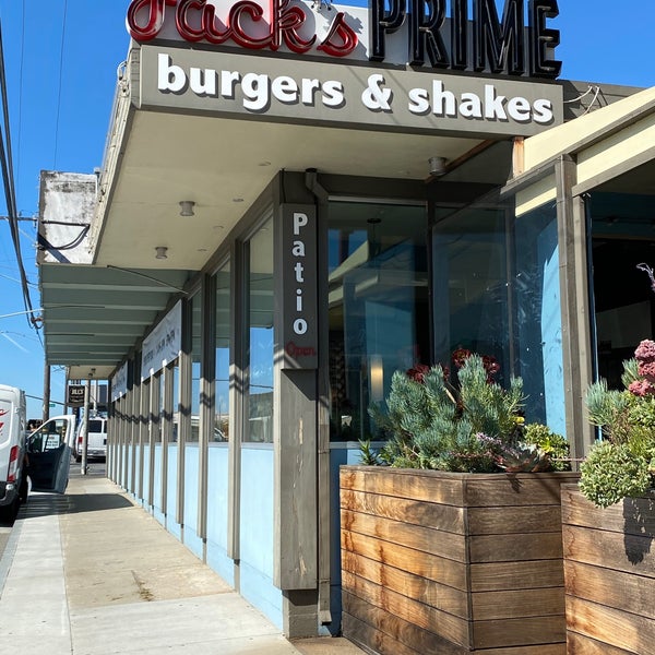Photo prise au Jack&#39;s Prime Burgers &amp; Shakes par Andrew D. le10/12/2020