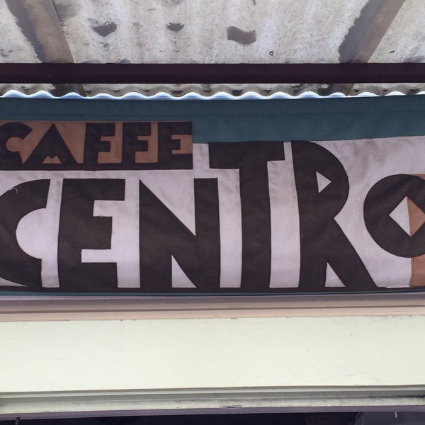 Photo prise au Caffe Centro par Andrew D. le3/8/2019