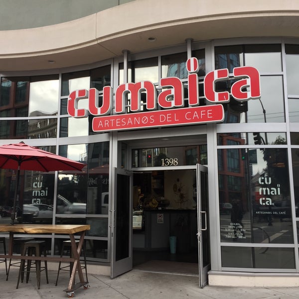 12/6/2019 tarihinde Andrew D.ziyaretçi tarafından Cumaica Coffee'de çekilen fotoğraf