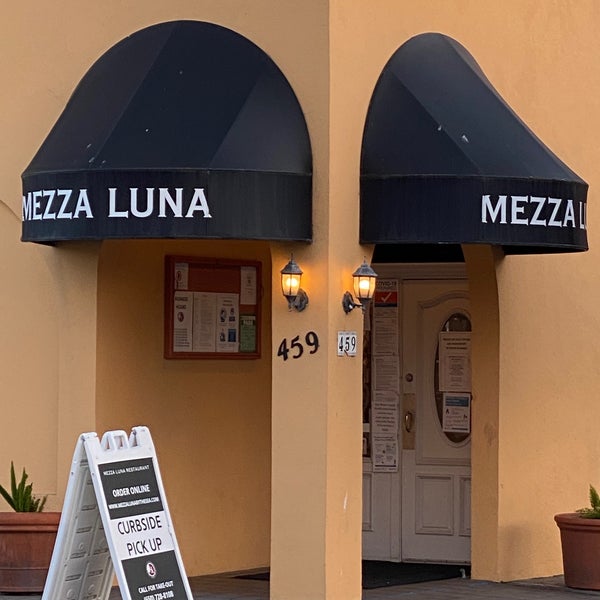 Mezza Luna Restaurant
