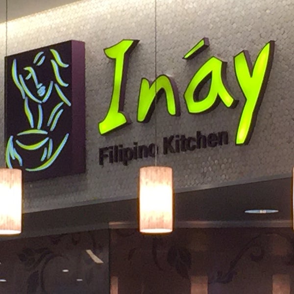 Foto tirada no(a) Inay Filipino Kitchen por Andrew D. em 1/18/2019