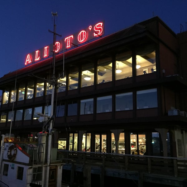 Foto tirada no(a) Alioto&#39;s Restaurant por Andrew D. em 7/29/2019