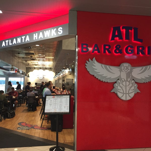 Foto tomada en Atlanta Hawks Bar &amp; Grill  por Andrew D. el 8/8/2019