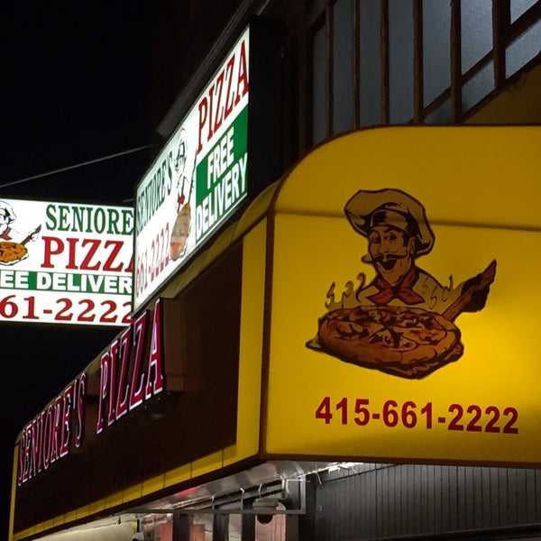 Foto tirada no(a) Seniore&#39;s Pizza por Andrew D. em 1/6/2019