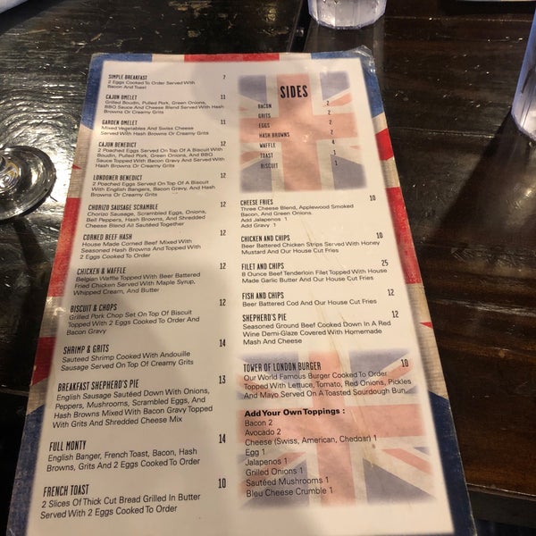 Photo taken at Londoner Pub &amp; Grill by Marina M. on 9/8/2019