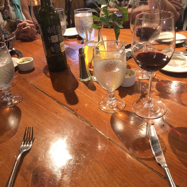 Снимок сделан в Wolfgang&#39;s Restaurant &amp; Wine Bistro пользователем Marina M. 7/5/2018