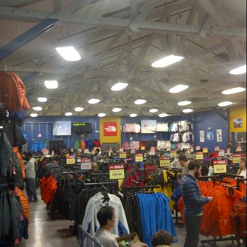 The North Face Outlet Berkeley - 27 tips from 2988 visitors