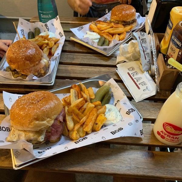 8/24/2019에 Emin U.님이 B.O.B Best of Burger에서 찍은 사진