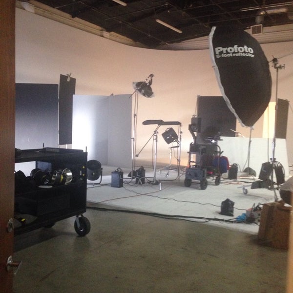 11/8/2014 tarihinde sparkiepopziyaretçi tarafından Quixote Studios West Hollywood'de çekilen fotoğraf