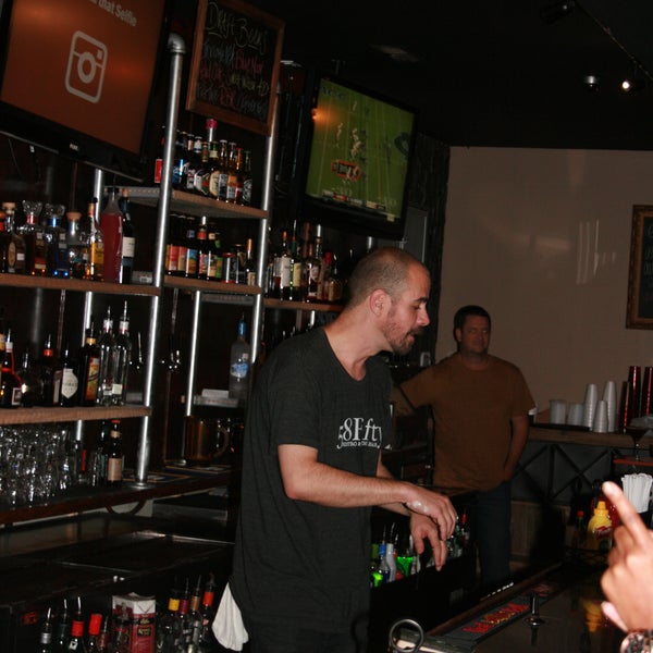 Foto diambil di 58 Fifty Bistro &amp; Martini Bar oleh 58 Fifty Bistro &amp; Martini Bar pada 12/29/2013