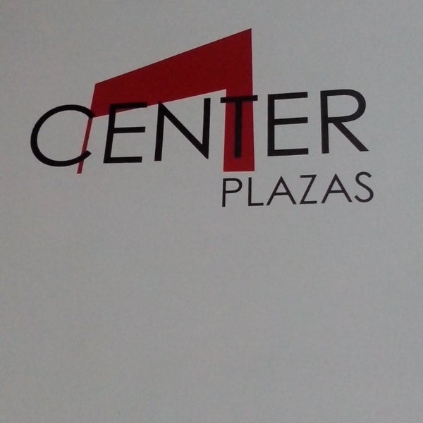 Photo prise au Center Plazas par Eduard E. le2/24/2014