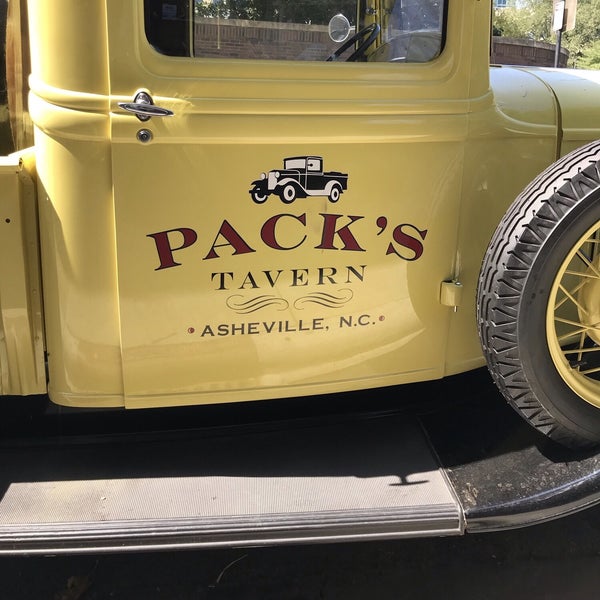 Foto tirada no(a) Pack&#39;s Tavern por Stacia P. em 9/20/2019