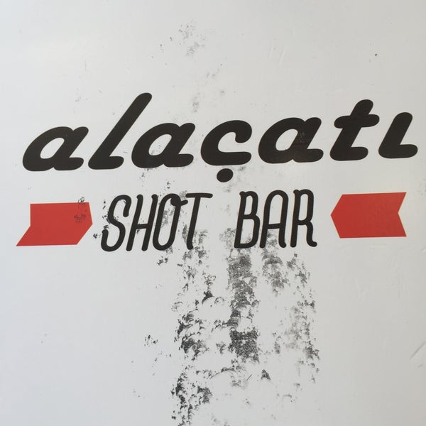 Foto diambil di Alaçatı Shot Bar oleh Hüseyin B. pada 7/3/2016