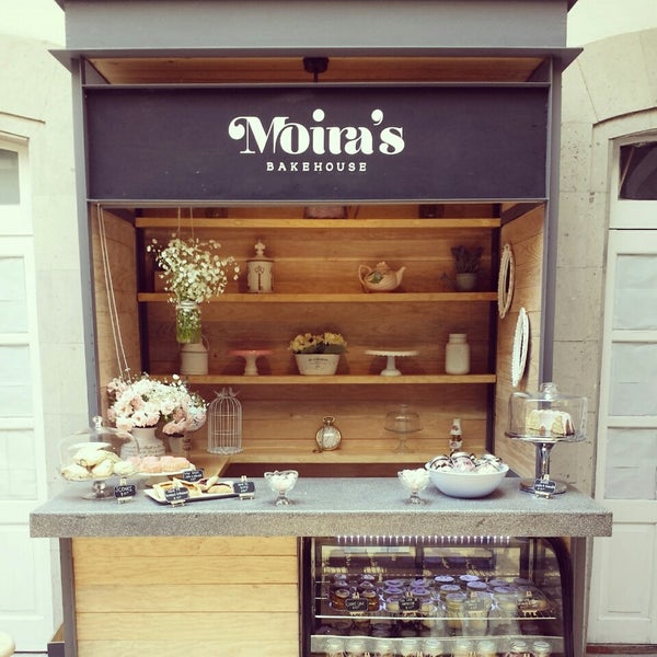 รูปภาพถ่ายที่ Moira&#39;s Bakehouse โดย Ma José L. เมื่อ 8/28/2014