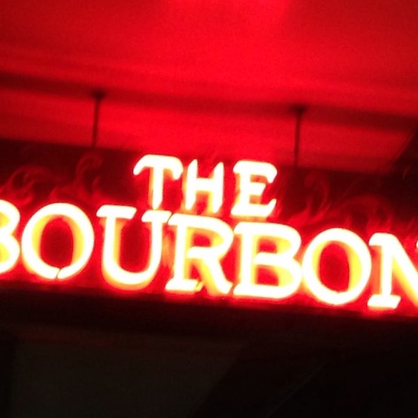 Photo prise au The Bourbon par Stephen D. le9/7/2013